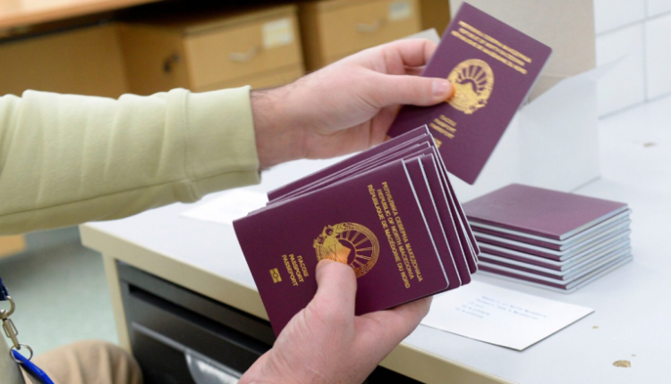 Toshkovski: Për një ditë mund të caktohet termini për nxjerrjen e pasaportës në mënyrën e shpejtë