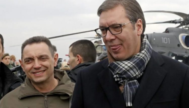 Rikthimi i Vulinit në qeverinë e Serbisë, analistët në Beograd: Provokim i drejtpërdrejtë ndaj SHBA-së