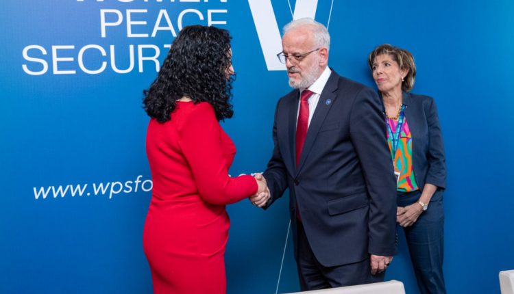 Takimi Xhaferi-Osmani: Maqedonia e Veriut në frymën e fqinjësisë së mirë, jep mbështetje për aspiratat euroatlantike të Kosovës