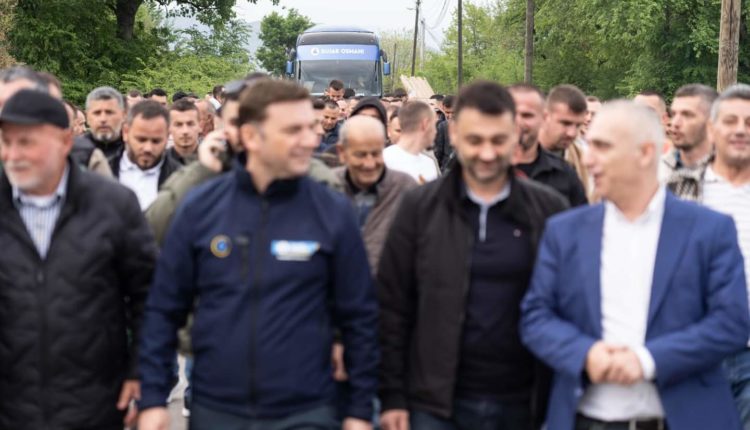 Mbështetje të madhe vendlindja i bën Bujar Osmanit (FOTO)