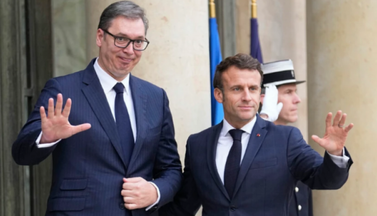 Vuçiq për takimin me Macron: Më shumë se dy orë biseduam vetëm për Kosovën
