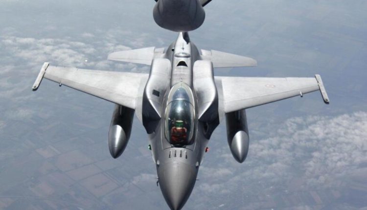 Avionët luftarakë gjermanë kapën një avion rus mbi Detin Baltik