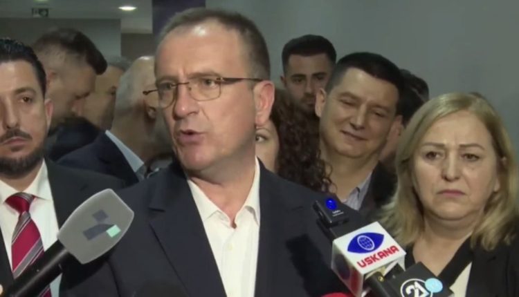Arben Taravari konfirmon listën e TetovaSot nga VLEN