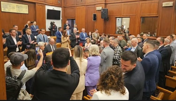 Shaqir Totaj: Privilegj që qyteti i lidhjes dhe historisë, Prizreni shpall qytetar nderi Ali Ahmetin