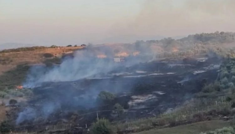 QMK: Në 24 orët e fundit 20 zjarre në ambient te hapur, tre janë ende aktive