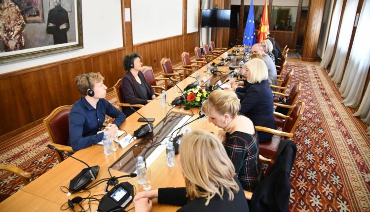 Komiteti i Përbashkët Parlamentar në takim me eurodeputeten Tineke Shtrik