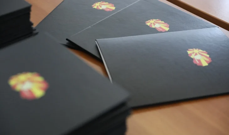 KSHZ i ndan çertifikatat për mandatet e deputetëve