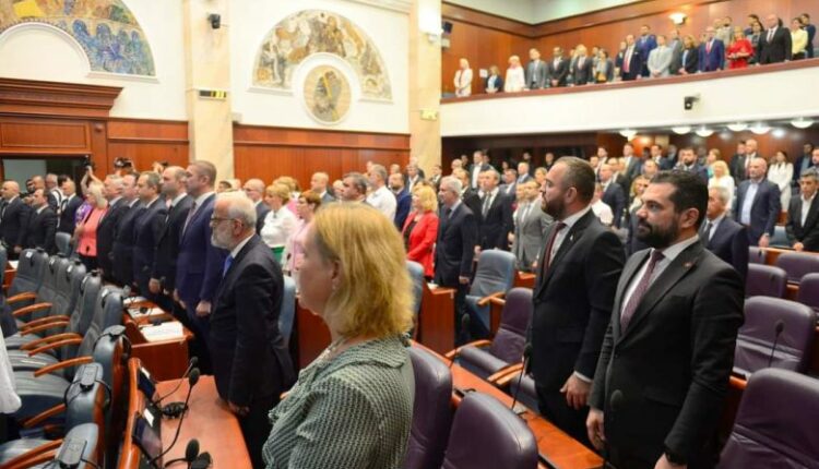 LLoga: Dhuna e numrave nga komuniteti shumicë në Maqedoninë e Veriut ka dhuruar vetëm pasoja për shqiptarët
