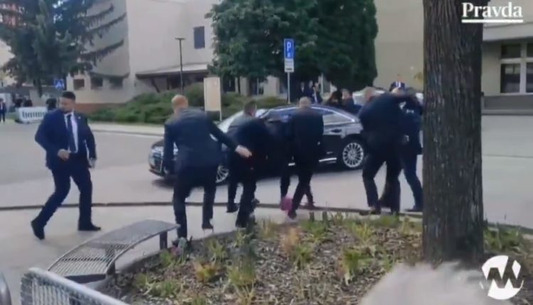 Momenti kur sigurimi e kap para duarsh kryeministrin e plagosur sllovak dhe e nis për spital