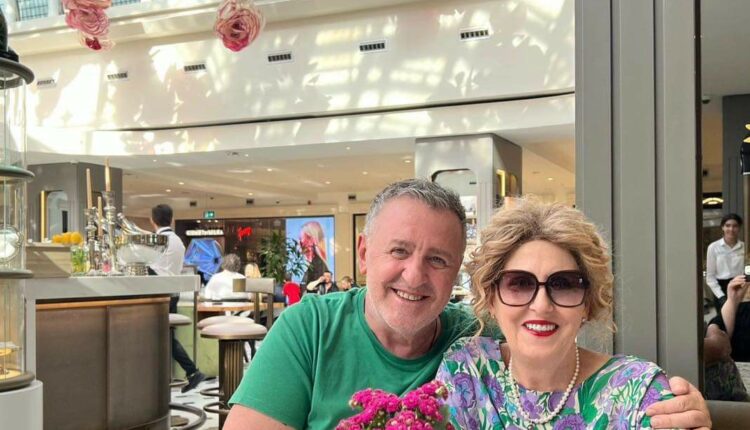 Ndërron jetë gruaja e Agron Llakajt, ja dedikimi prekës i aktorit!