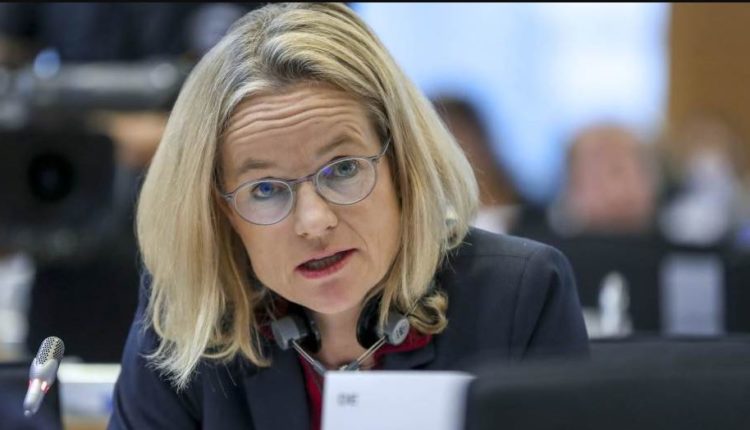 Von Cramon: Serbia duhet përzënë – s’ka më para të BE, e as pako të zgjerimit për të