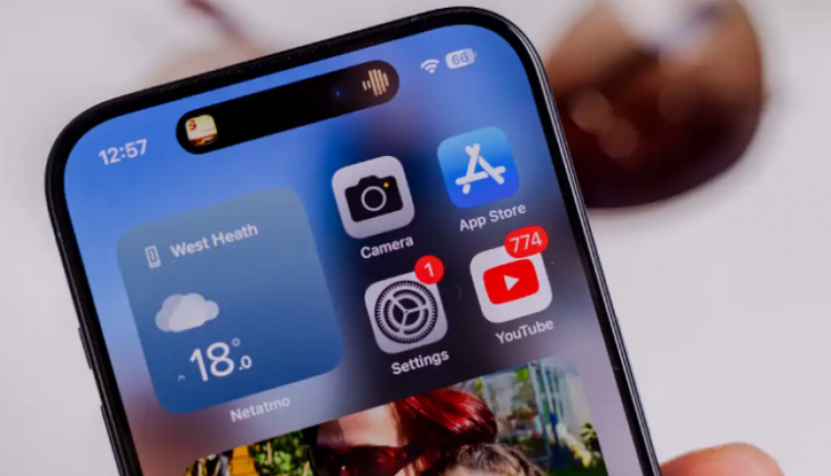 Publikohen imazhe të cilat pretendohet se shfaqin modelin iPhone 16 të Apple