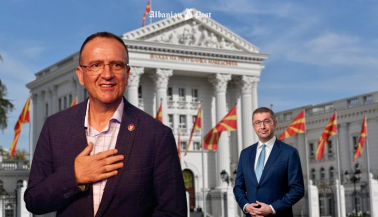 “Jam i gëzuar që do bashkëpunoj me një profesor si Mickoski – kemi program fantastik me VMRO-në”, Arben Taravari intervistë për Albanian Post