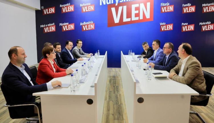 Sot takohen grupe të punës nga VMRO dhe VLEN për të vazhduar bisedimet për Qeverinë e ardhshme