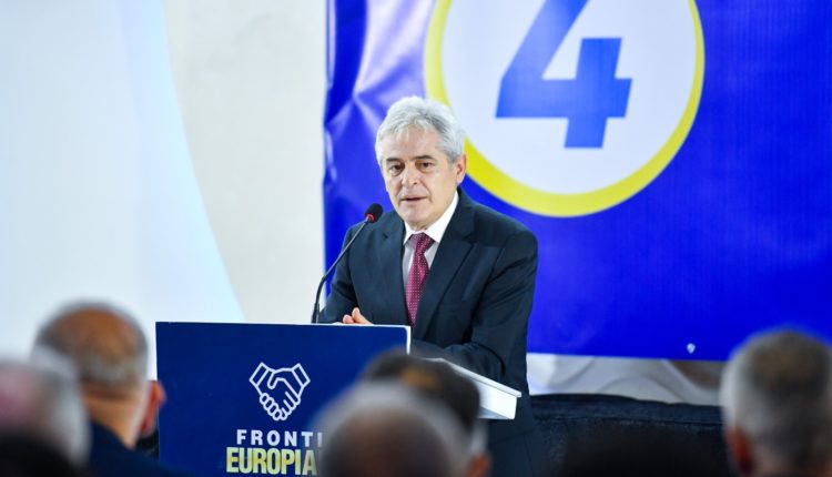 Ahmeti nga Gostivari: Shqiptarët dhe BE-ja ruajnë identitetin maqedonas! (VIDEO)