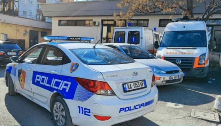 E rëndë në Roskovec, gjendet nga familjarët e vetëvarur 17-vjeçarja