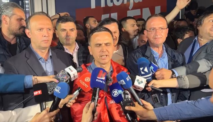 Deri tash VLEN humb zgjedhjet, por feston
