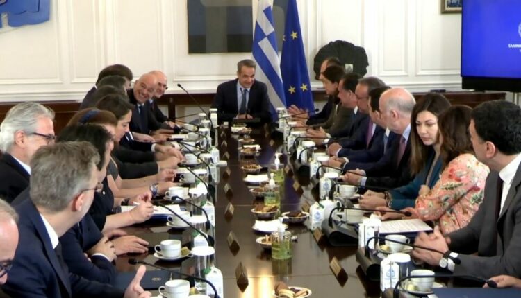 Greqia luftë në dy fronte/Bllokim Tiranës dhe Shkupit në rrugën drejt BE-së
