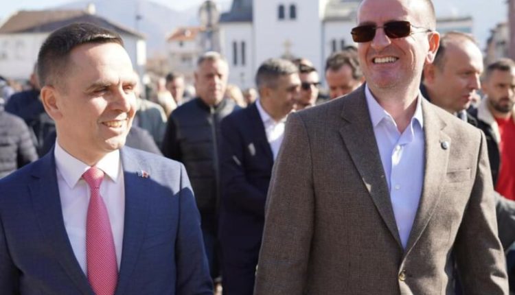 Kasami pritet ta dorëzojë mandatin e deputetit / Bashkë me Taravarin do të vazhdojnë të drejtojnë Tetovën dhe Gostivarin