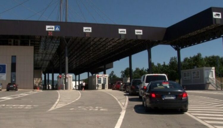 Njoftim me rëndësi për ata që planifikojnë të udhëtojnë përmes pikë kalimeve kufitare me Serbinë