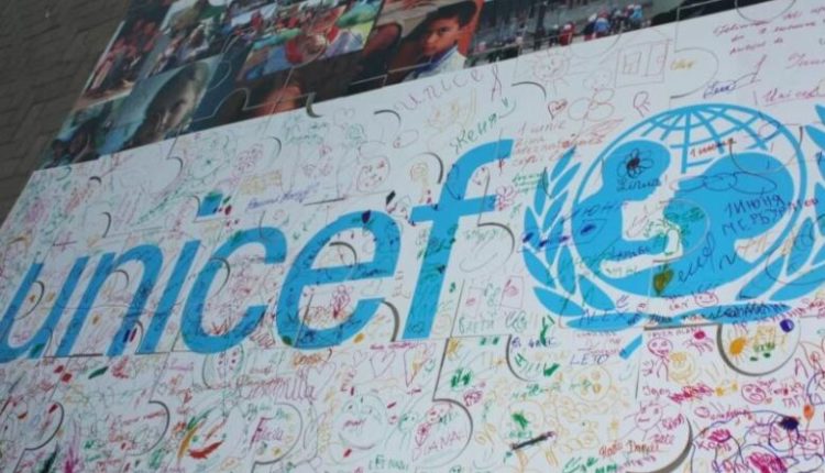 UNICEF: Fëmijëve që kthehen në Gazën veriore, u mungojnë bazat për të mbijetuar