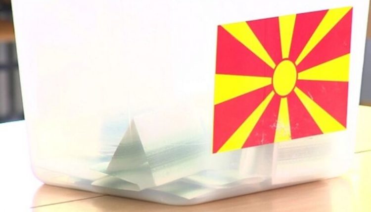 KSHZ: Jehona e votuesve deri në orën 13:00, për presidenciale 22.68% për parlamentare 25.77%