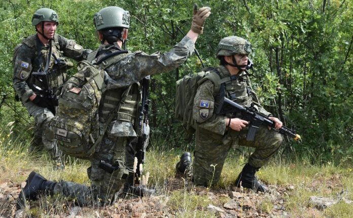 Maqedonci: Ushtria e Kosovës po ndërtohet si një forcë kompatibile me NATO-n