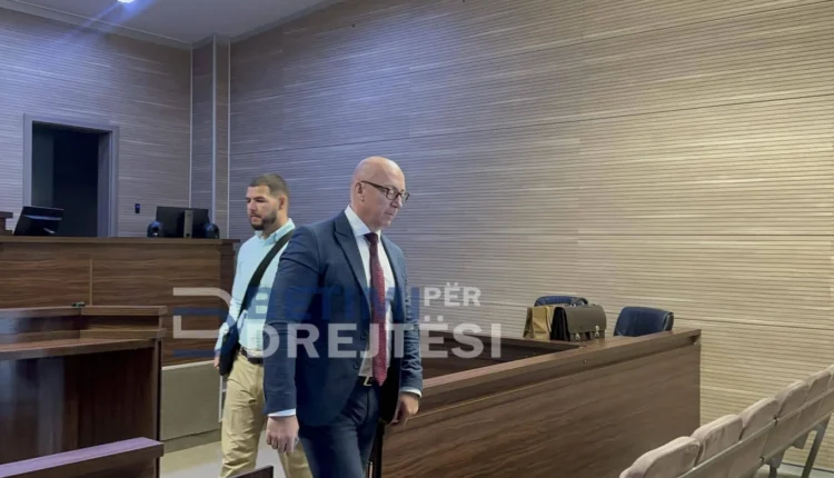 Rakiq dënohet me tre muaj burgim me kusht dhe 1 mijë euro gjobë