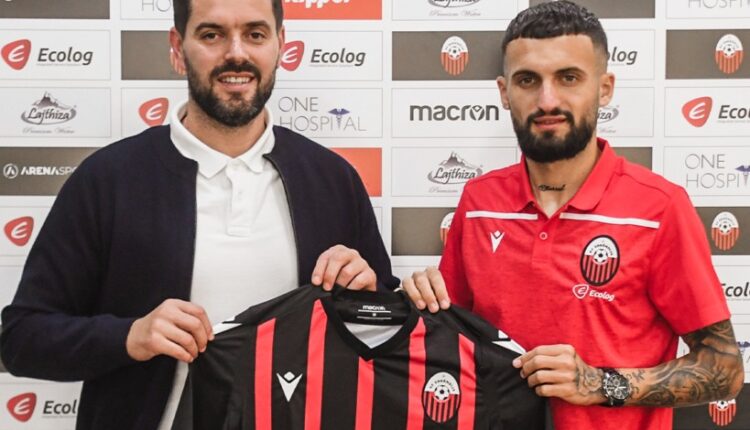 Aleksandar Trumçi, zyrtarizohet te Shkëndija