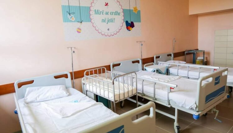 Nga 1 janari erdhën në jetë 3 mijë e 98 fëmijë, nuk u regjistrua asnjë rast i vdekjes