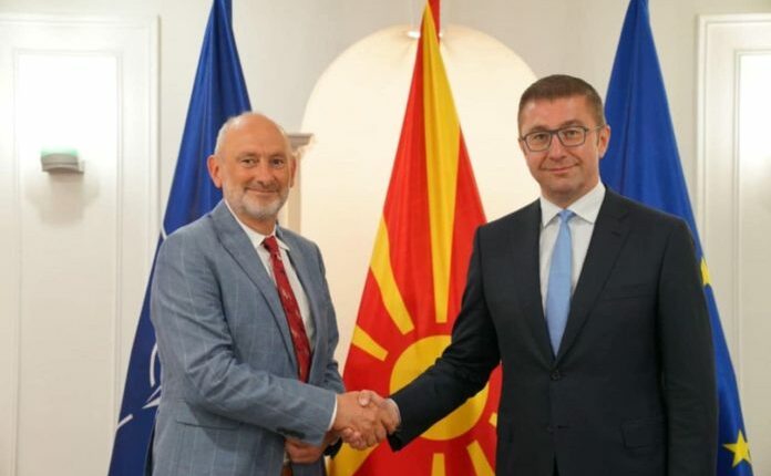 Mickoski në takim me Geer: Qeveria do të vazhdojë bashkëpunimin me BE-në në frymën e partneritetit dhe vlerave të përbashkëta
