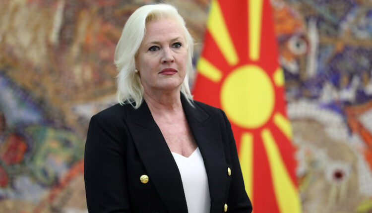 Ambasadorja amerikane Ageler sot takon dhe uron kryeparlamentarin Gashi