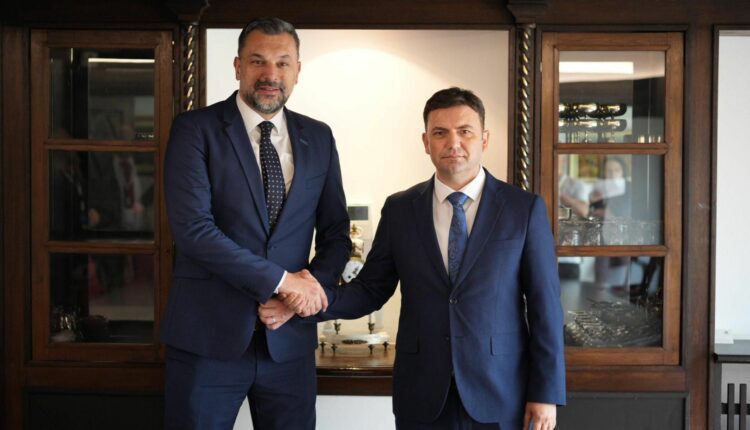 Bujar Osmani takohet me  Konakoviq të Bosnjës