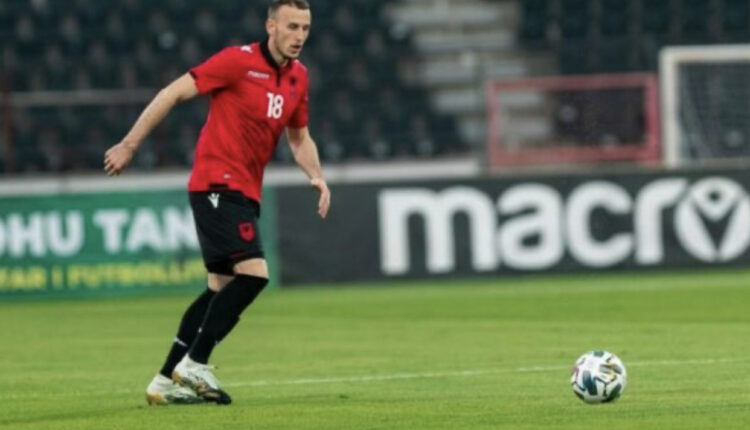 Shpërthen në Facebook babai i Ardian Ismajlit
