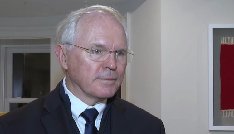 Hill i dekurajuar për dështimin e takimit Kurti-Vuçiq: Dialogu është në situatë të vështirë