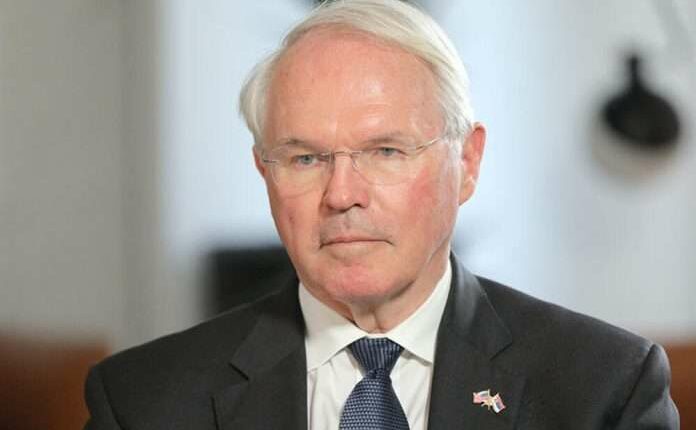 Hill: Njohja e Kosovës s’do të jetë kusht për hyrjen e Serbisë në BE