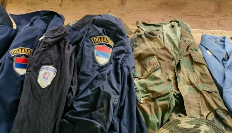 Uniforma të ushtrisë serbe në veri të Kosovës/ Svelça: Po çmontojmë sistemin terrorist të Beogradit
