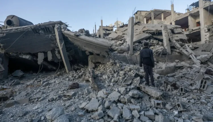 Izraeli sulmon shkollën e OKB-së në Gaza, raportohet për të paktën 27 viktima