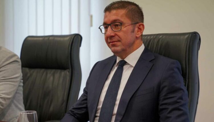 Mickoski do ta marrë mandatin një ditë para afatit