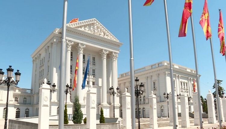 Rrjedhin afatet për formimin e qeverisë së re e cila do t’i ketë 20 ministri