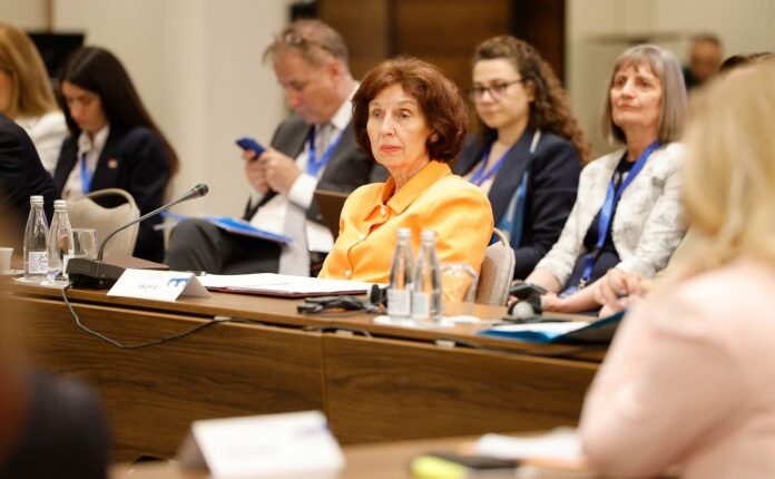 Mediat greke: Siljanovska përsëri provokon