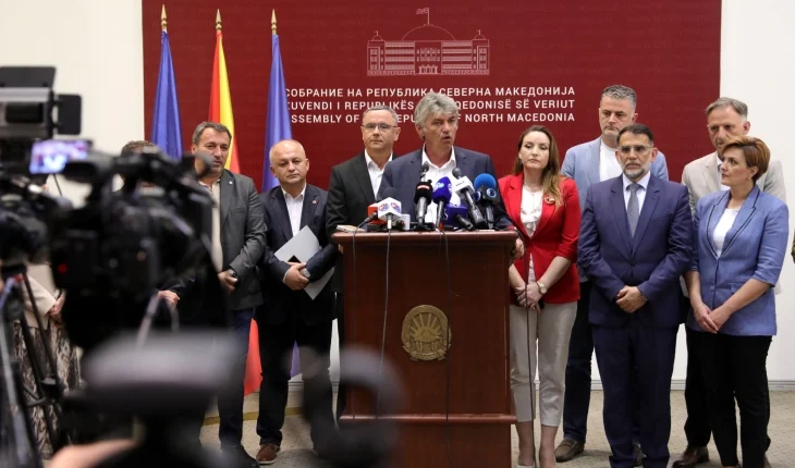 Sela: Presim t’i qëndrojnë fjalës, se nuk do të bëhen pjesë e Qeverisë pa ndryshimet kushtetuese