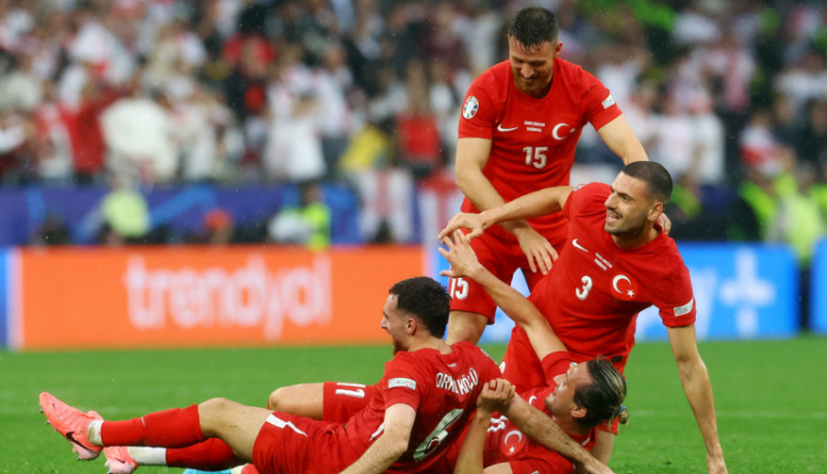 Euro 2024/ Turqia fiton ndaj Gjeorgjisë me rezultatin 3-1