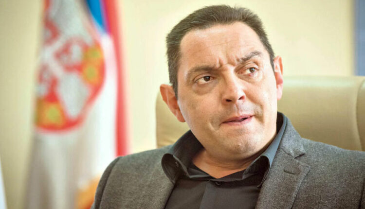 Vulini e falënderon Moskën për “paralajmërimin për tentim-puç” në Serbi