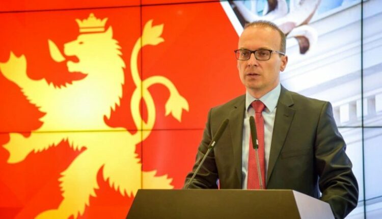 Milloshoski: Mickoski në dalje publike do të përmend vetëm emrin “Maqedonia”, askush nuk mund të na largojë nga NATO