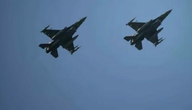 Zelensky: Aeroplanët luftarak F-16 do të arrijnë shpejtë në Ukrainë nga Danimarka