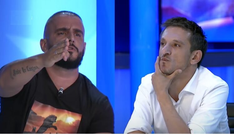 Rrëmujë dhe skandal në studio televizive, Gold AG e fyen gazetarin: “T’i q*** robtë” (VIDEO)