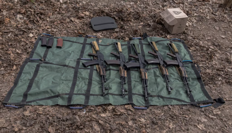 Armët e Perëndimit arrijnë frontin e Ukrainës