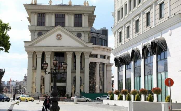 MPJ-Maqedoni: Të gjithë personat që udhëtojnë për në Izrael duhet të përmbushin një formular