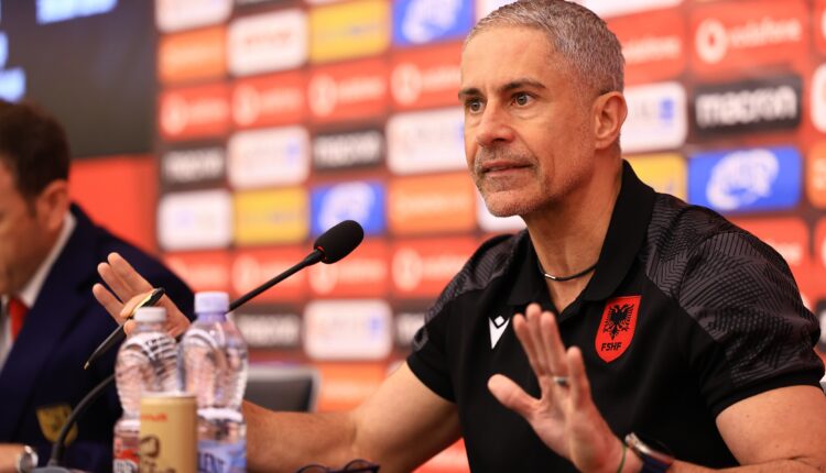 Kombëtarja shqiptare vjen në Tiranë pas eliminimit nga Euro2024, trajneri Silvinjo: Ishte eksperiencë e mrekullueshme